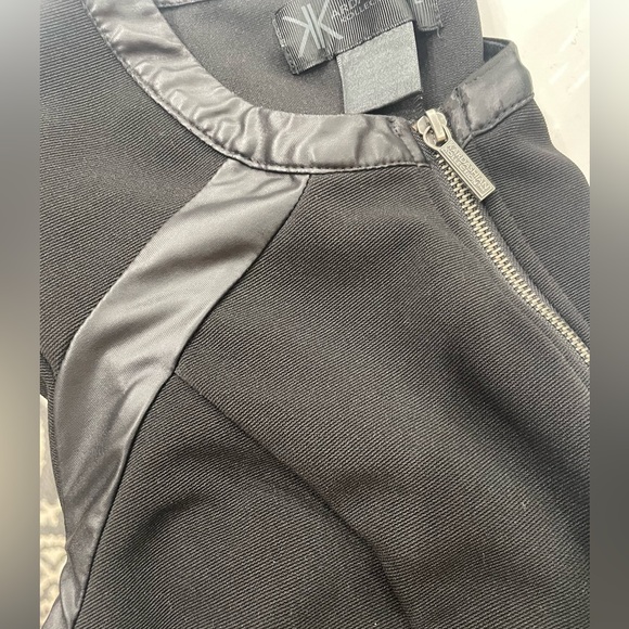 Kardashian Kollection Women's Blouse Size Large Zip Up Lightweight Jacket EUC - Picture 10 of 10